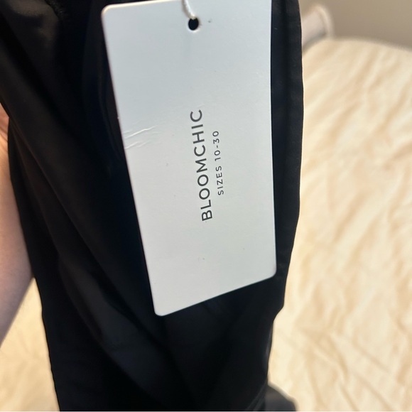 BloomChic Black Performance Shorts - Picture 4 of 5